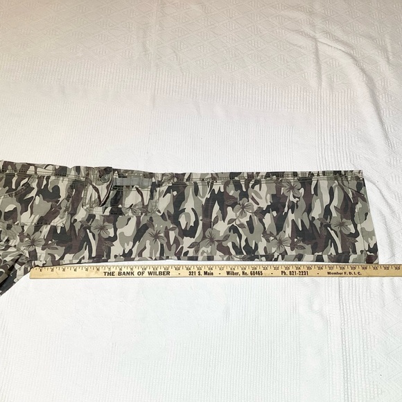 NWT No Boundaries NOBO Size Juniors 3 Camo Cargo Pants Brand New! - Picture 6 of 7